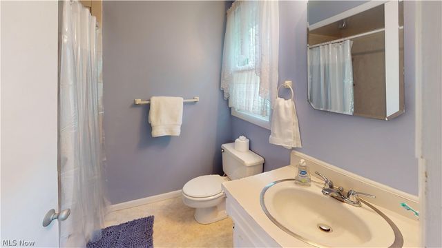 9563 Whitewood Road, Brecksville, OH 44141
