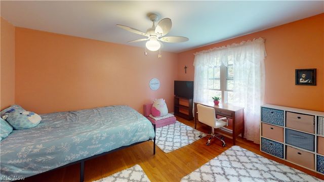 9563 Whitewood Road, Brecksville, OH 44141