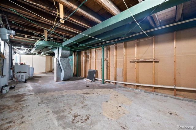 12660 Gallagher Street, Hamtramck, MI 48212