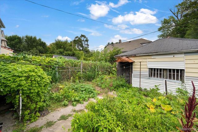 12660 Gallagher Street, Hamtramck, MI 48212