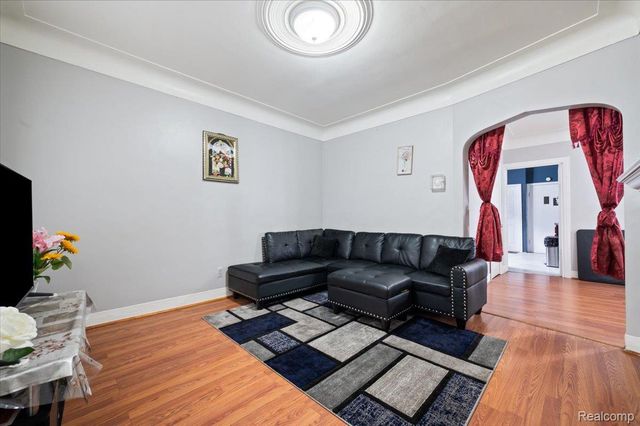 12660 Gallagher Street, Hamtramck, MI 48212