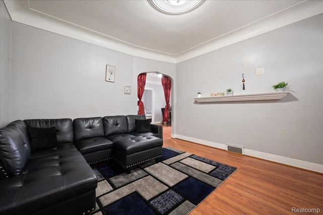 12660 Gallagher Street, Hamtramck, MI 48212