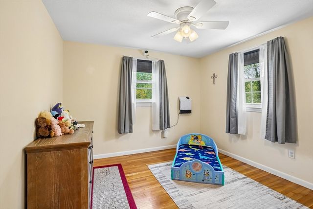 35 Westgate Rd, Framingham, MA 01701