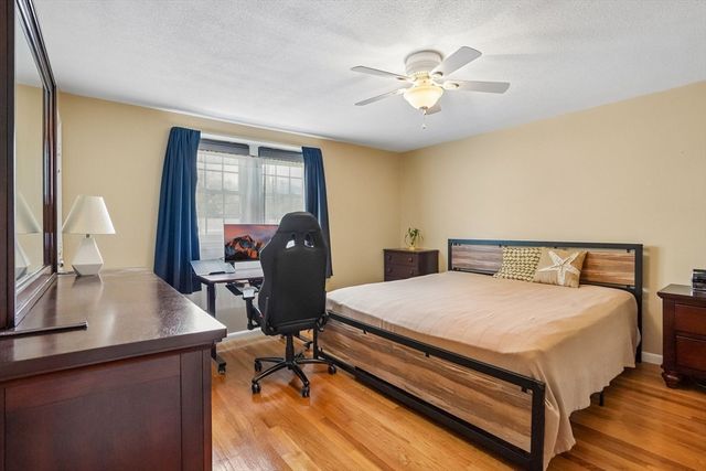 35 Westgate Rd, Framingham, MA 01701