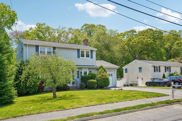 35 Westgate Rd, Framingham, MA 01701