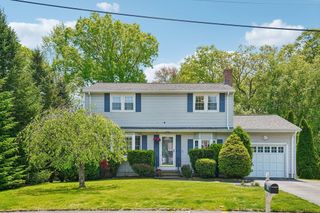 35 Westgate Rd, Framingham, MA 01701