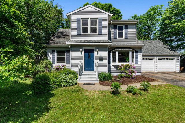 1 Hiawatha Avenue, Essex Junction, VT 05452