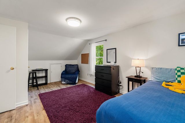 1 Hiawatha Avenue, Essex Junction, VT 05452
