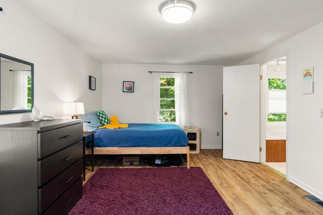 1 Hiawatha Avenue, Essex Junction, VT 05452