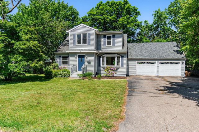1 Hiawatha Avenue, Essex Junction, VT 05452