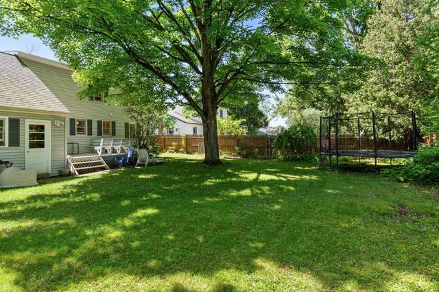 1 Hiawatha Avenue, Essex Junction, VT 05452