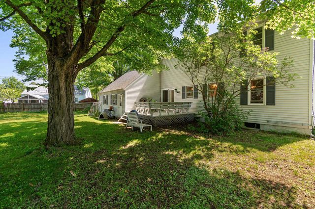 1 Hiawatha Avenue, Essex Junction, VT 05452