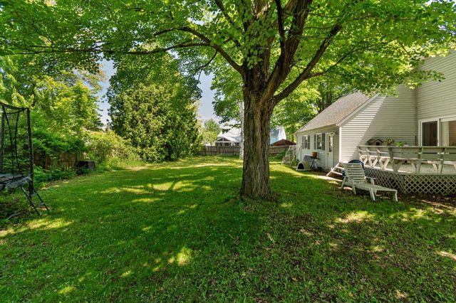 1 Hiawatha Avenue, Essex Junction, VT 05452