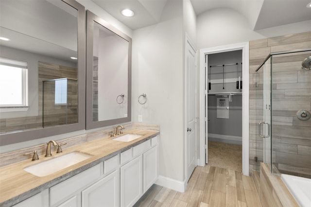 2123 Mcilhenny St Street, Houston, TX 77004