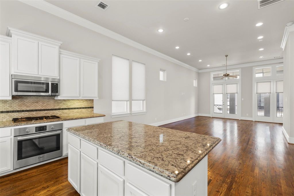 2123 Mcilhenny St Street, Houston, TX 77004