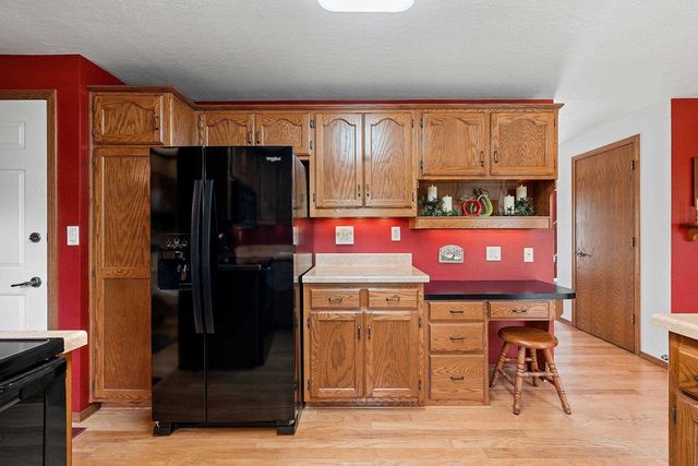 809 SPOONER COURT, De Pere, WI 54115