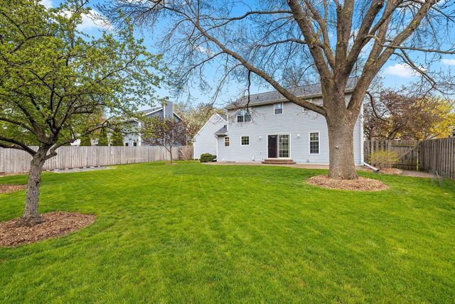 809 SPOONER COURT, De Pere, WI 54115