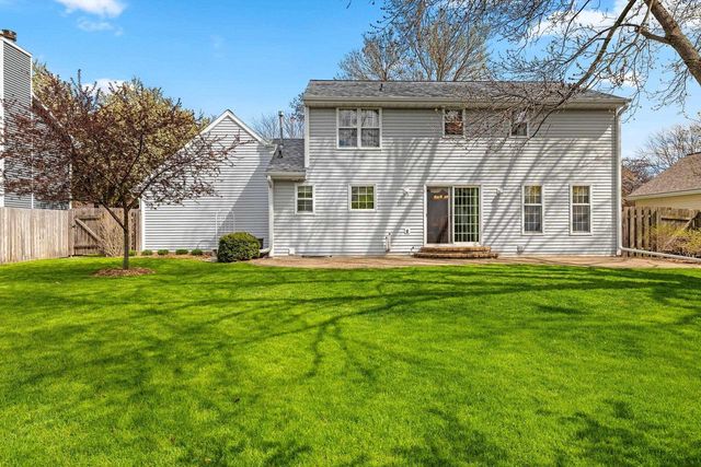 809 SPOONER COURT, De Pere, WI 54115