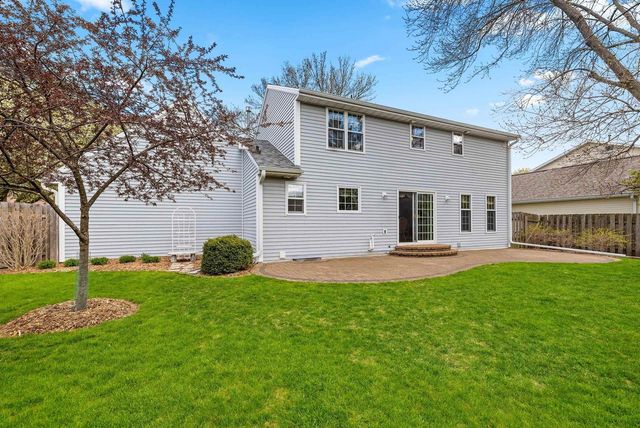 809 SPOONER COURT, De Pere, WI 54115