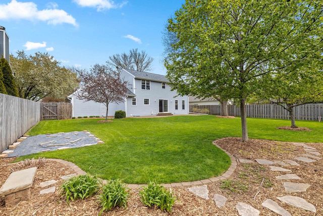 809 SPOONER COURT, De Pere, WI 54115