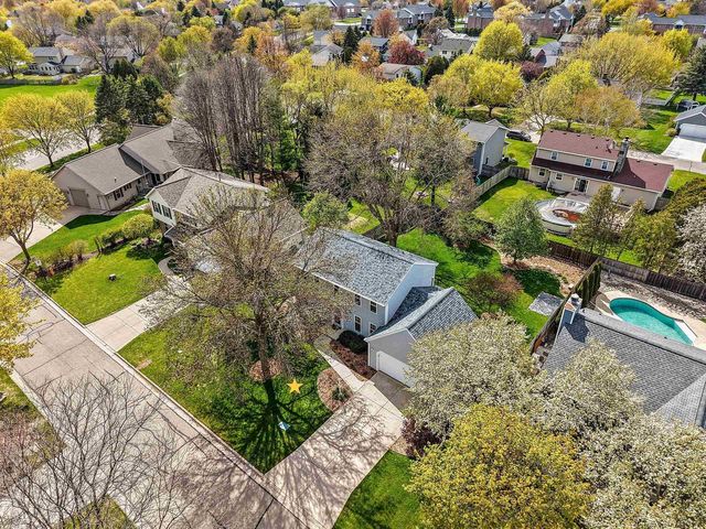 809 SPOONER COURT, De Pere, WI 54115