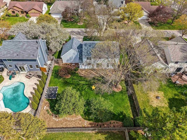 809 SPOONER COURT, De Pere, WI 54115