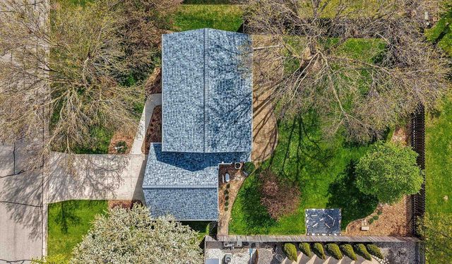 809 SPOONER COURT, De Pere, WI 54115