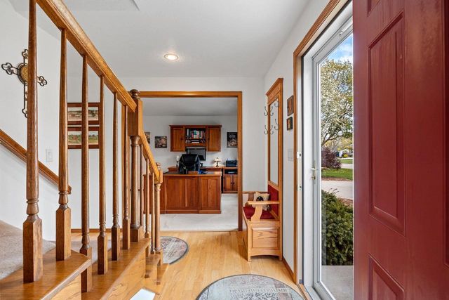 809 SPOONER COURT, De Pere, WI 54115