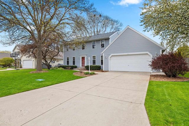 809 SPOONER COURT, De Pere, WI 54115