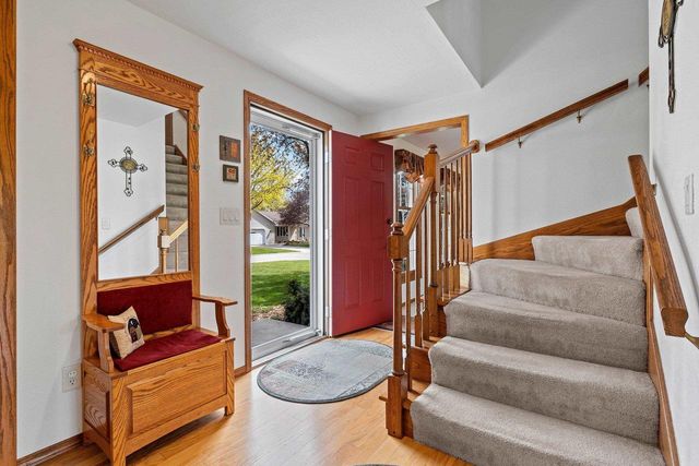809 SPOONER COURT, De Pere, WI 54115