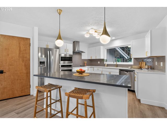 708 MANZANITA Way, Vancouver, WA 98661