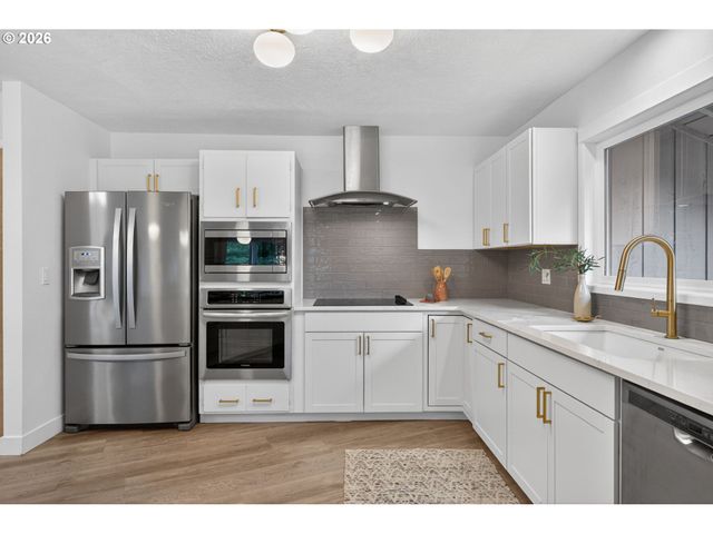 708 MANZANITA Way, Vancouver, WA 98661