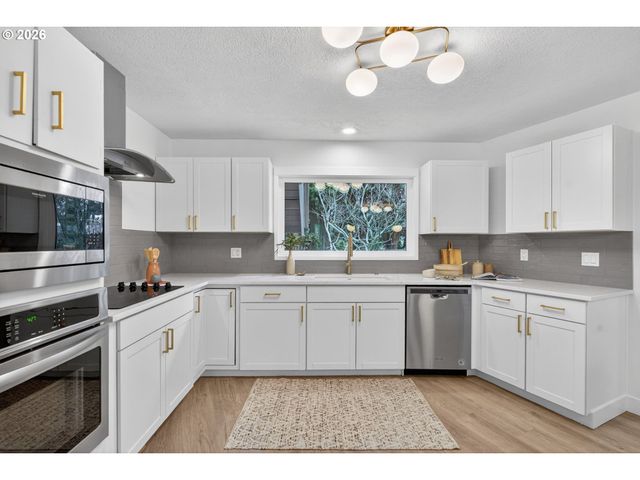 708 MANZANITA Way, Vancouver, WA 98661
