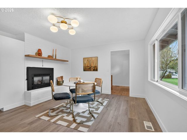 708 MANZANITA Way, Vancouver, WA 98661