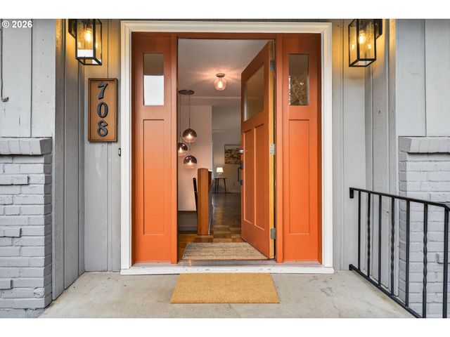 708 MANZANITA Way, Vancouver, WA 98661