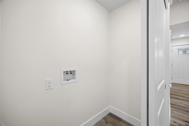 838 W Harold Avenue, Visalia, CA 93291