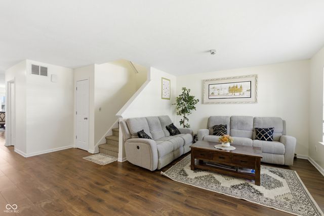 5241 Basin Park Drive, Indianapolis, IN 46239