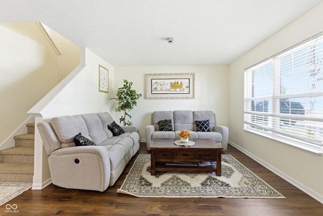 5241 Basin Park Drive, Indianapolis, IN 46239