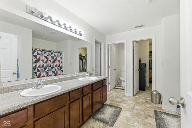 5241 Basin Park Drive, Indianapolis, IN 46239