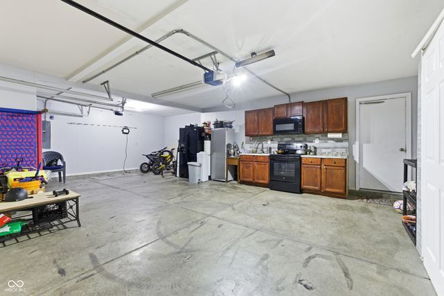 5241 Basin Park Drive, Indianapolis, IN 46239