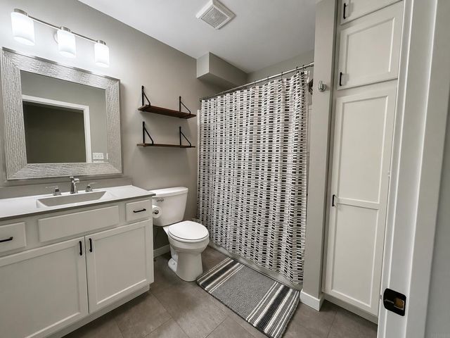 1503 W 7th Street, Cedar Falls, IA 50613