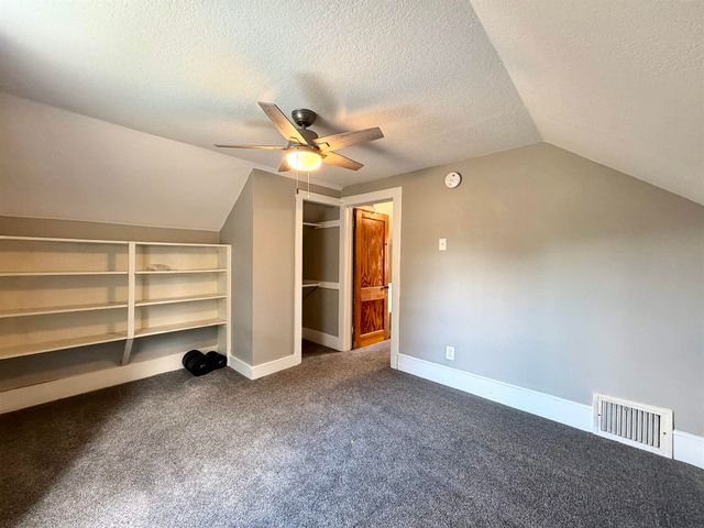 1503 W 7th Street, Cedar Falls, IA 50613