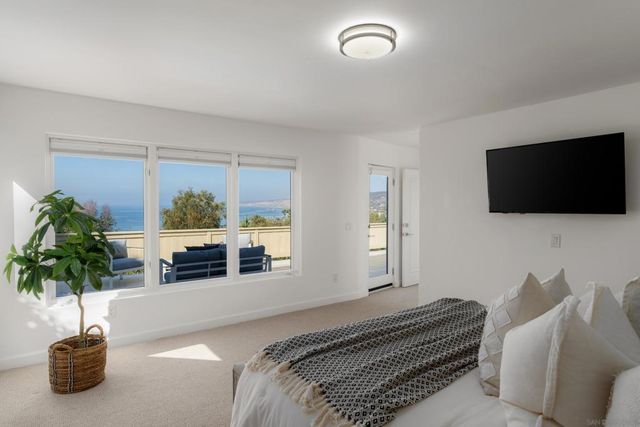 7784 Lookout Drive, La Jolla, CA 92037