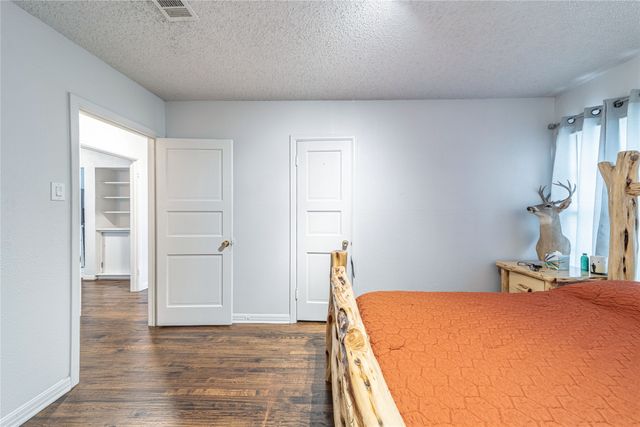 1004 Edgefield Drive, Garland, TX 75040
