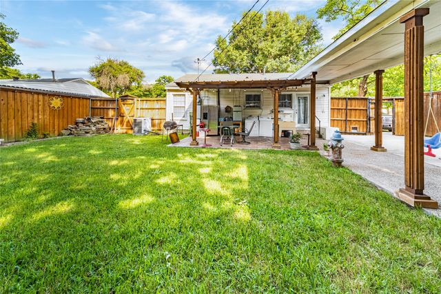 1004 Edgefield Drive, Garland, TX 75040