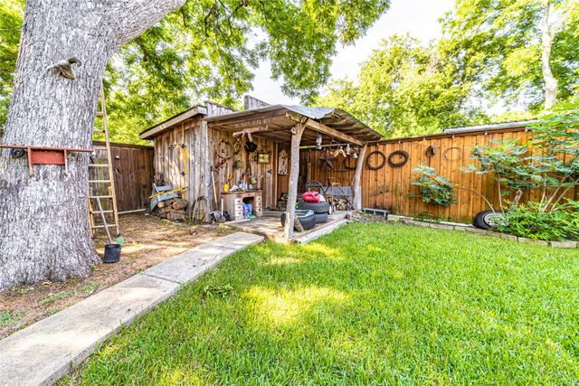 1004 Edgefield Drive, Garland, TX 75040