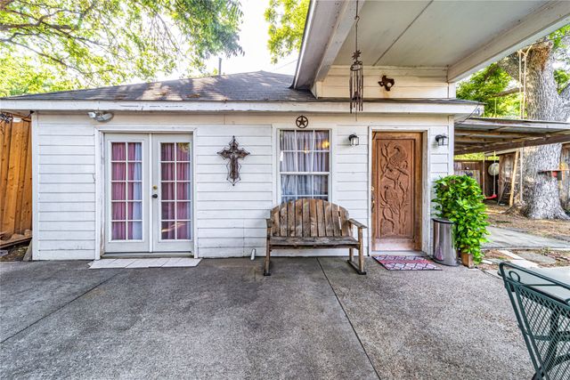 1004 Edgefield Drive, Garland, TX 75040