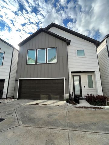 238 Julia Street E, Houston, TX 77022