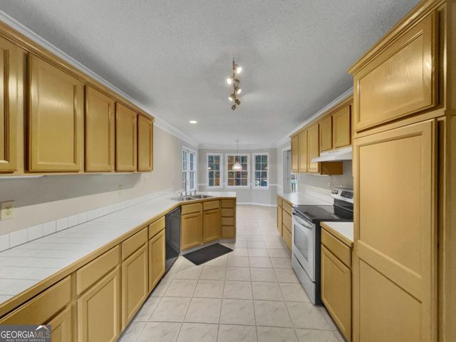 184 Hillsborough Drive, Athens, GA 30606