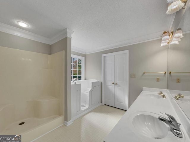 184 Hillsborough Drive, Athens, GA 30606